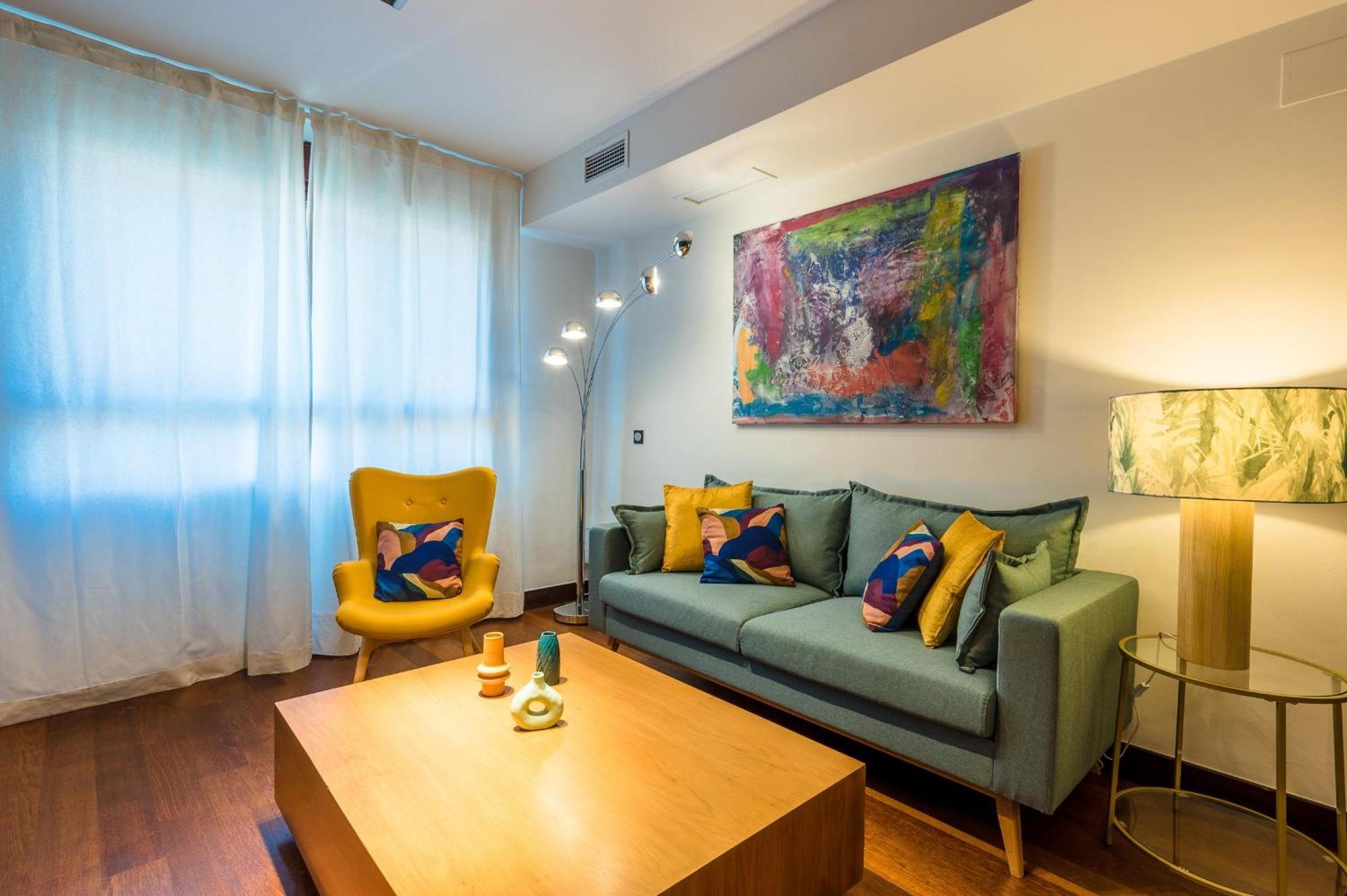 סביליה San Bernardo Home Free Parking מראה חיצוני תמונה